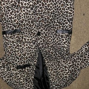 Men's leopard print blazer
